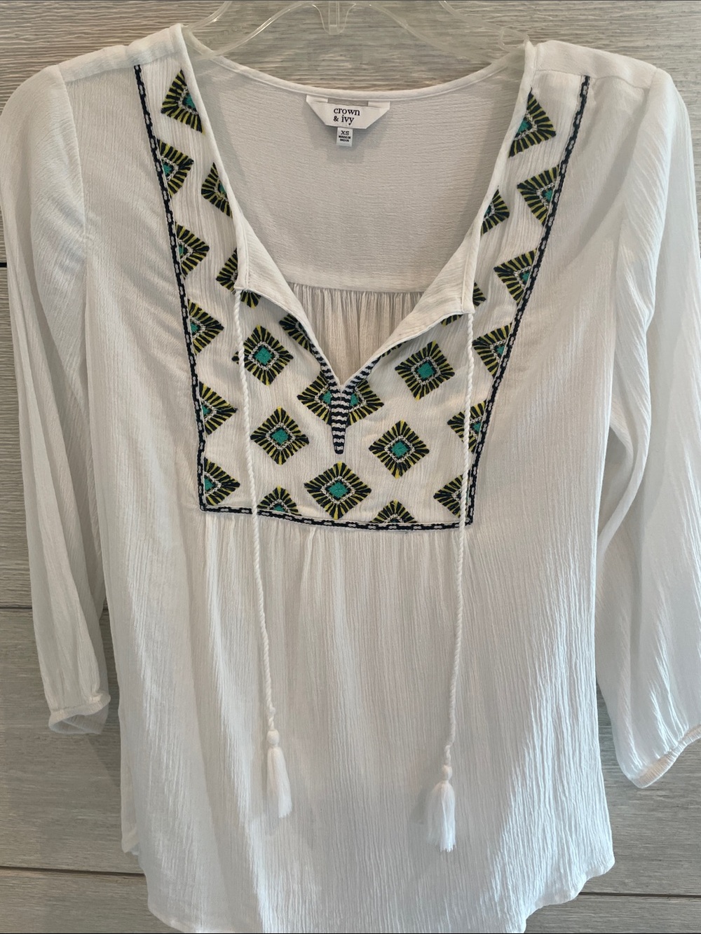 Crown & Ivy White Tunic with Green and Teal Embroidery
